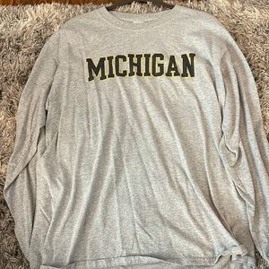 UNIVERSITY OF MICHIGAN LONG SLEEVED SHIRT